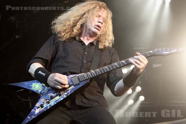 MEGADETH - 2016-06-12 - PARIS - Hippodrome de Longchamp - Stage 2 - David Scott Mustaine